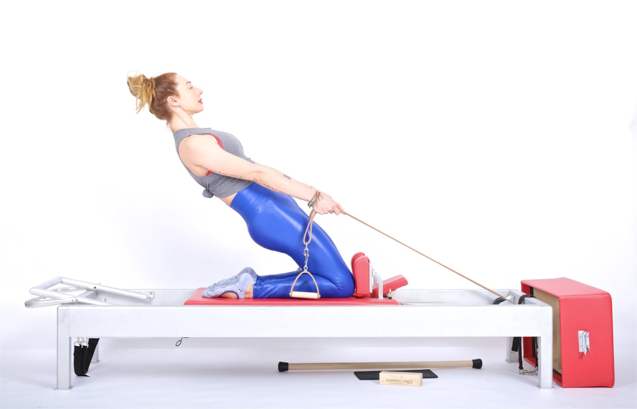Thigh Stretch on the Reformer - Online Pilates Classes