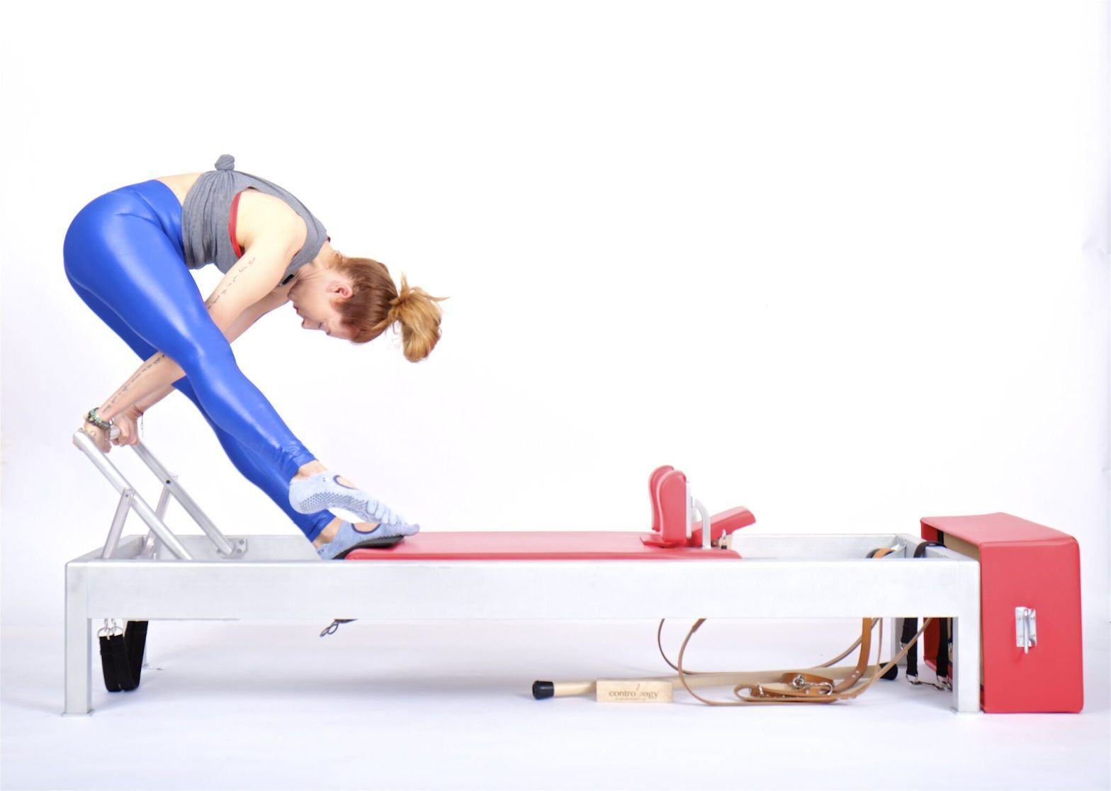 Single Leg Tendon Stretch on the Reformer - Online Pilates Classes